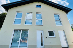 Neue Wohnung für 4 Küche Terrasse
